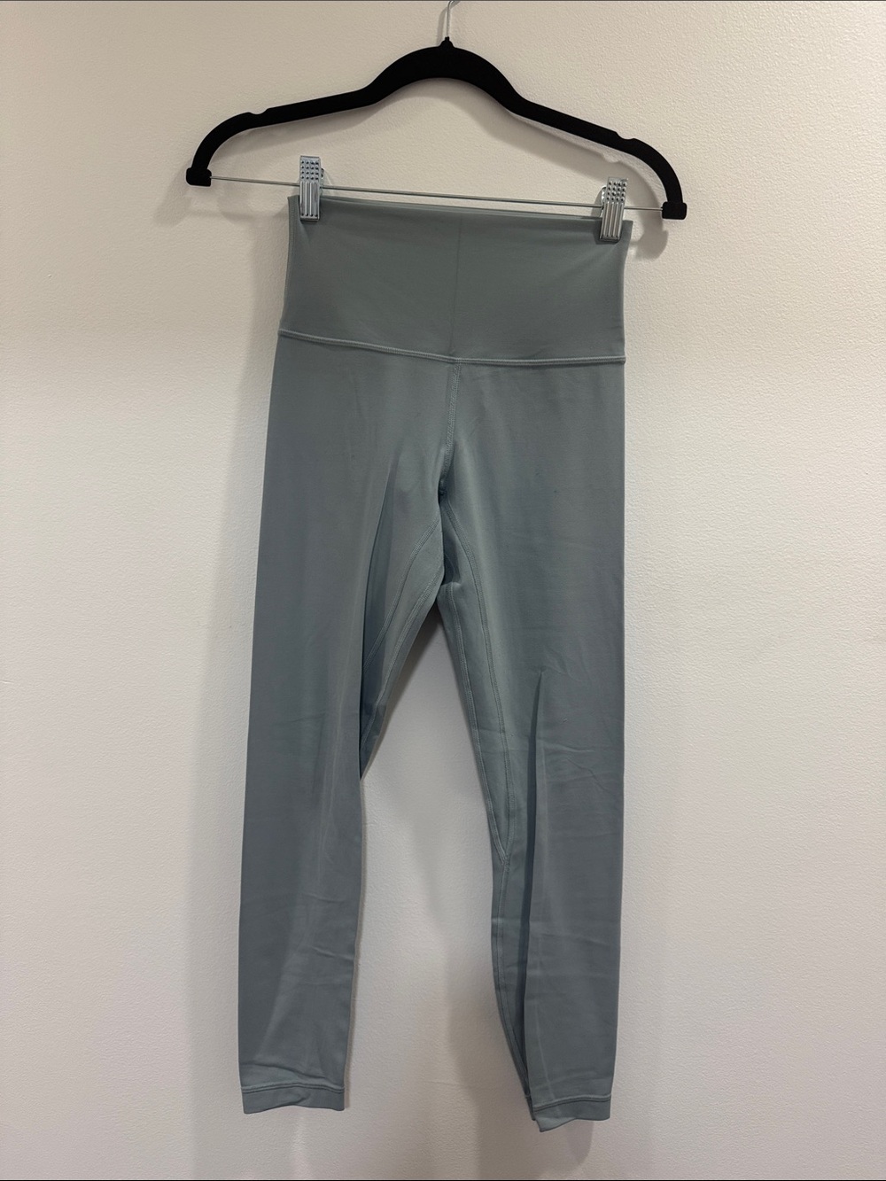 Lululemon High-Waist Performance Leggings - Light Sage